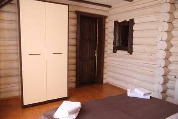 Фото номера Дом с 2 спальнями Лоджи Cottage Oberig г. Ворохта 14