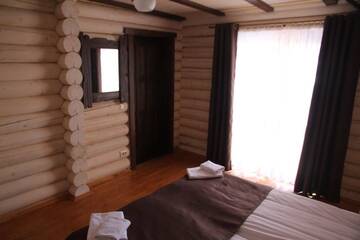 Фото номера Дом с 2 спальнями Лоджи Cottage Oberig г. Ворохта 12