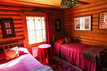 Фото номера Роскошный четырехместный номер Отель Hotel Khatky Ruslany г. Ворохта 4