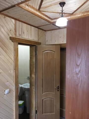 Фото номера Семейный номер с балконом Мини-отель Skarbivka г. Ворохта 3