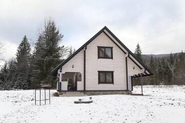 Фото номера Вилла с 3 спальнями Лоджи Sweet Home г. Ворохта 35