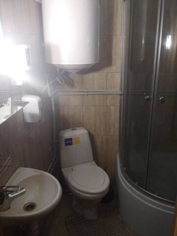 Фото номера Коттедж с 6 спальнями Дома для отпуска Незабутні Карпати г. Ворохта 29