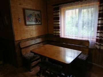 Фото номера Классический трехместный номер Загородные дома Котедж Віадук г. Ворохта 16